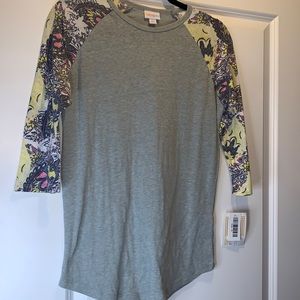 New with tags Xs Lularoe Randy.